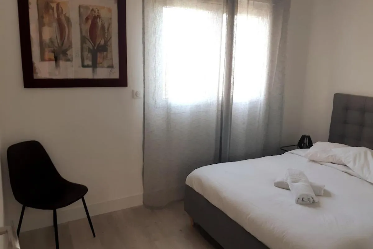 Appartement Aix, Residence Calme Avec Piscine Aix-en-Provence Apartment