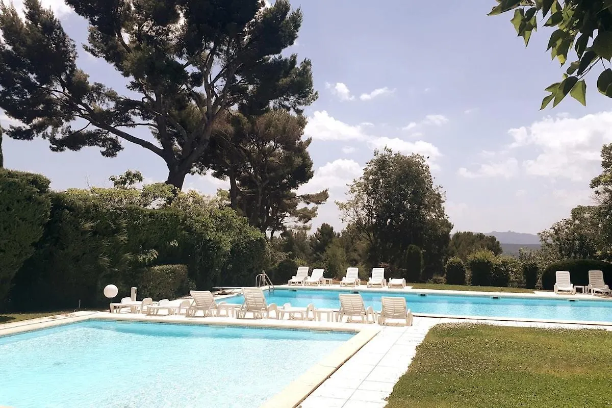 Apartment Appartement Aix, Residence Calme Avec Piscine Aix-en-Provence
